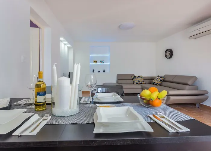 Monte & Paradiso * Pula